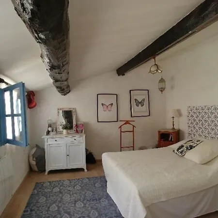 Maison De Atypique בית נופש Pouzolles